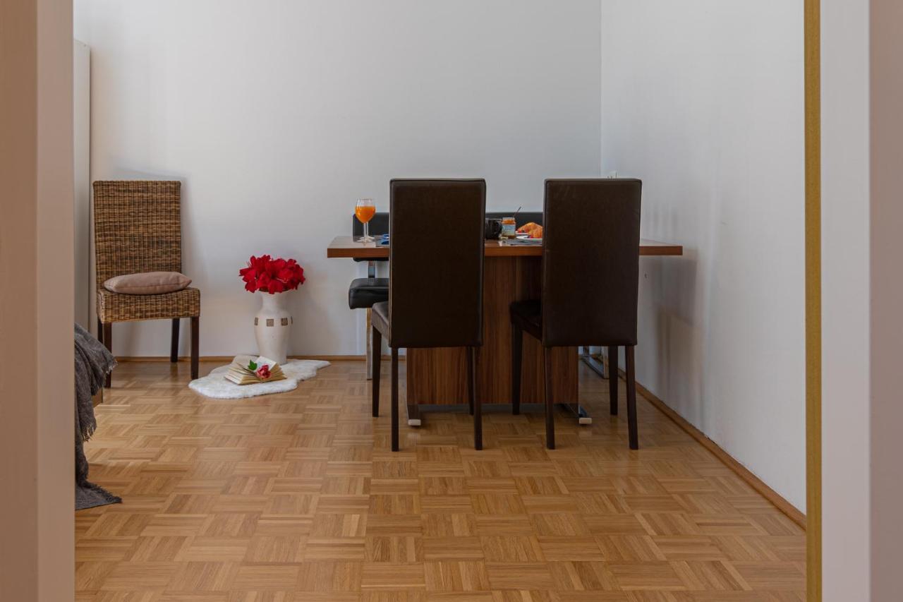Yeshello Elegant Near Vienna